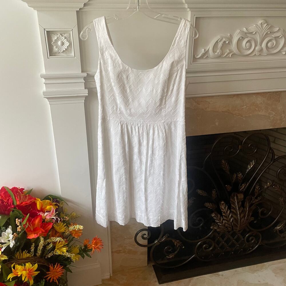 Vineyard Vines Women's White Sleeveless Chevron Print Dress Sz 6